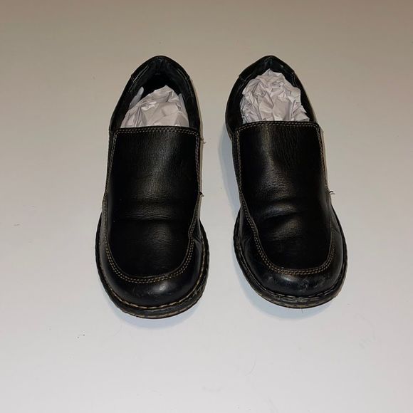 BORN BLACK LEATHER SHOES SIZE 7.5 - Picture 1 of 4